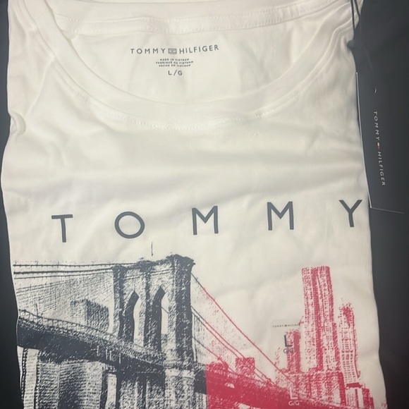 I’m selling Tommy Hilfiger shirts and button up shirts - Picture 2 of 2